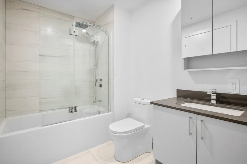 3665 Av. Jean-Béraud 1401, Laval, Quebec, Canada. - Photo 17