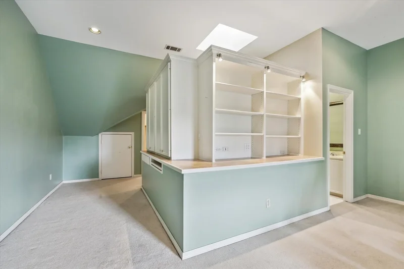 2 S Briar Hollow Lane, 2 - Houston, Texas
