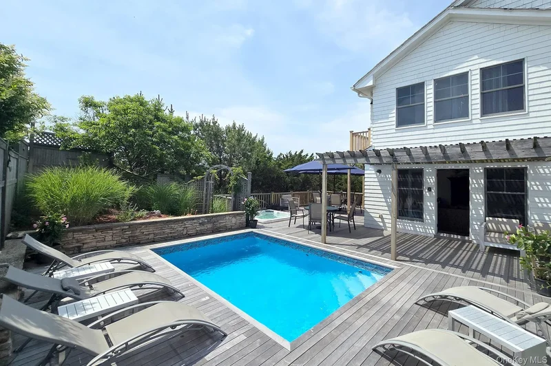 300 Lewis Walk, Yaphank, New York, United States. - Photo 10