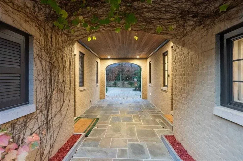 675 W Paces Ferry Road NW, Atlanta, Georgia, United States. - Photo 96