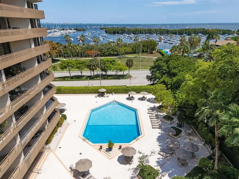 2901 S Bayshore Dr 17G/H, Miami, Florida, United States. - Photo 77