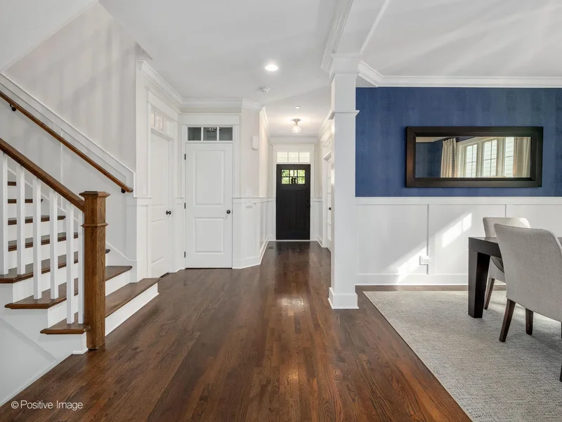 4 Oxford Avenue, Clarendon Hills, Illinois, United States. - Photo 2