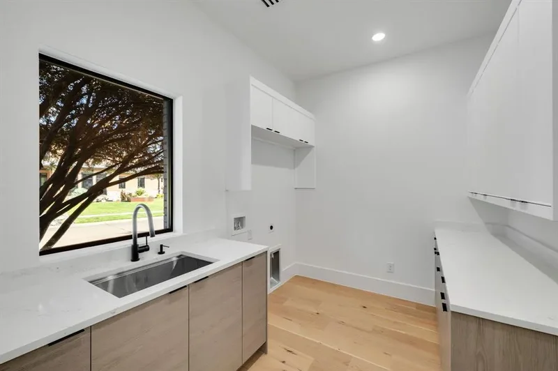 3373 Dorado Beach Drive, Farmers Branch, Texas, United States. - Photo 17