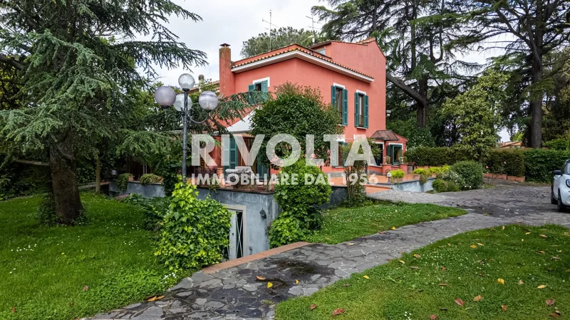 Roma Via Appia Pignatelli, Rome, Lazio, Italy. - Photo 20