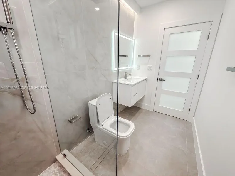 588 Palmetto Dr, Miami Springs, Florida, United States. - Photo 41