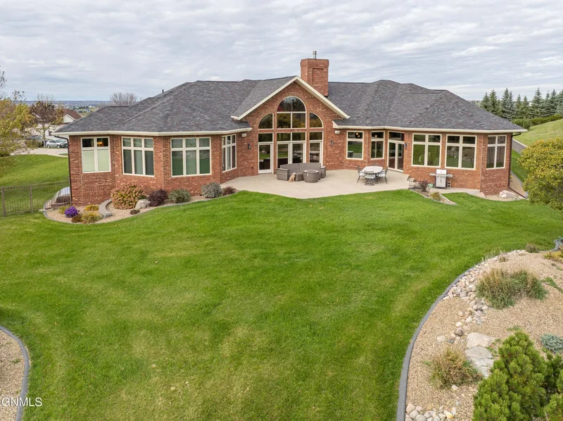 901 Corvette Circle, Bismarck, ND 58503, Bismarck, North Dakota, United States. - Photo 4
