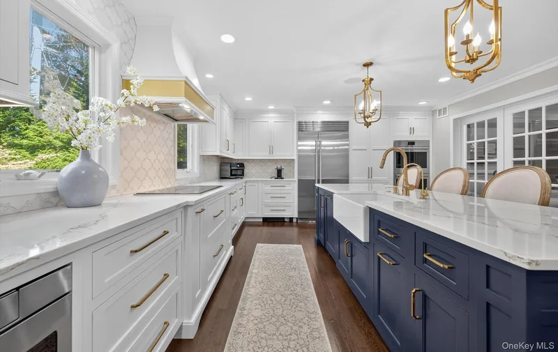 375 Vanderbilt Parkway, Dix Hills, NY 11746, Huntington Station, New York, United States. - Photo 3