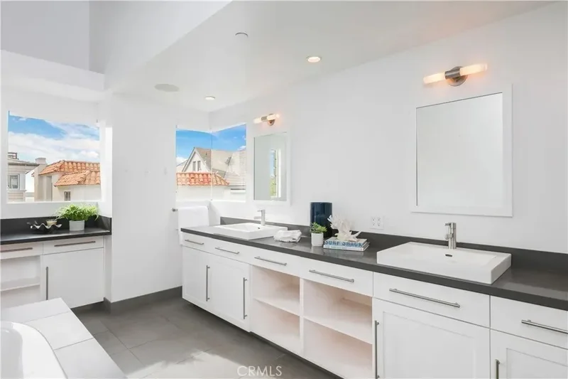 2618 Cove Street, Newport Beach, California, United States. - Photo 10