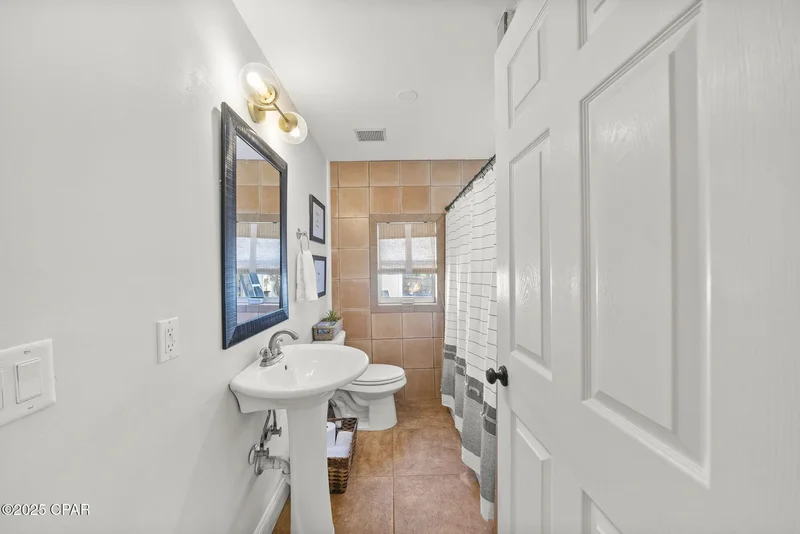 1613 Dewitt Street , Panama City, FL 32401, Panama City, Florida, United States. - Photo 25