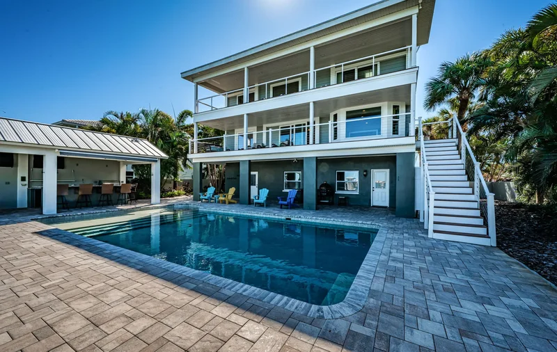 297 1st St W, St Petersburg, FL 33715, St. Petersburg, Florida, United States. - Photo 31