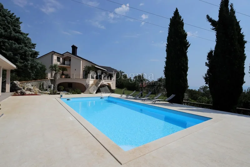 House Veprinac, Opatija Okolica, 740m2