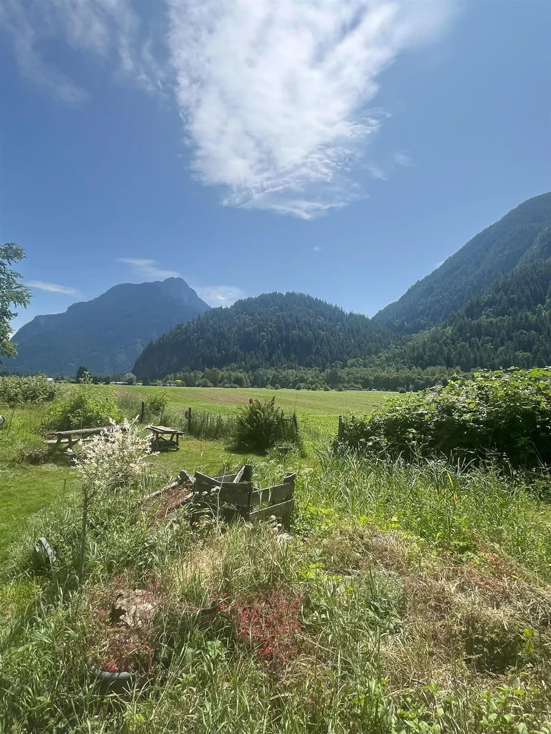 62600 Flood Hope Road, Hope, BC, V0X1L2, CANADA, Hope, British Columbia, Canada. - Photo 32