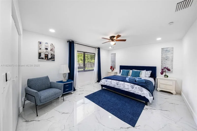 2101 NW 14th Ave, Wilton Manors, Florida, United States. - Photo 12