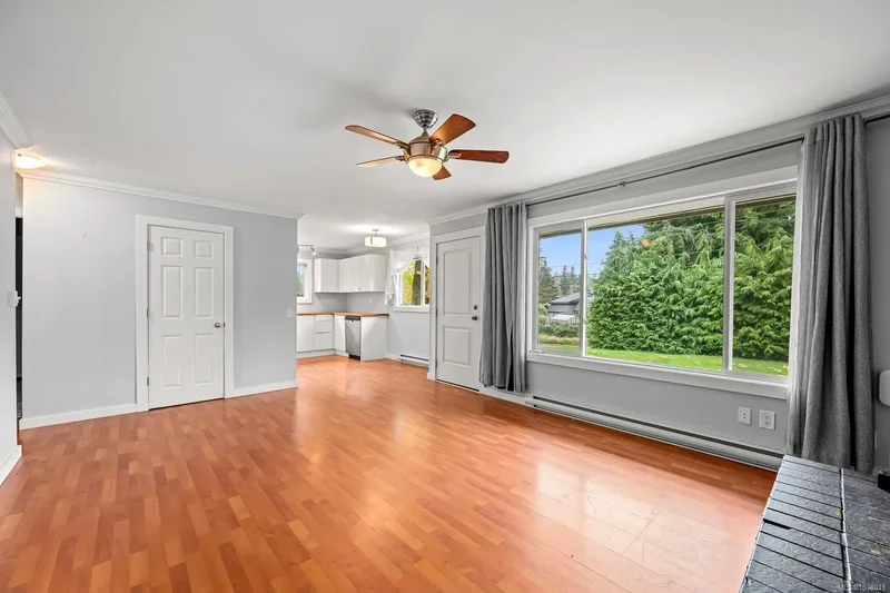 65 Taylor Way, Campbell River, British Columbia, Canada. - Photo 5