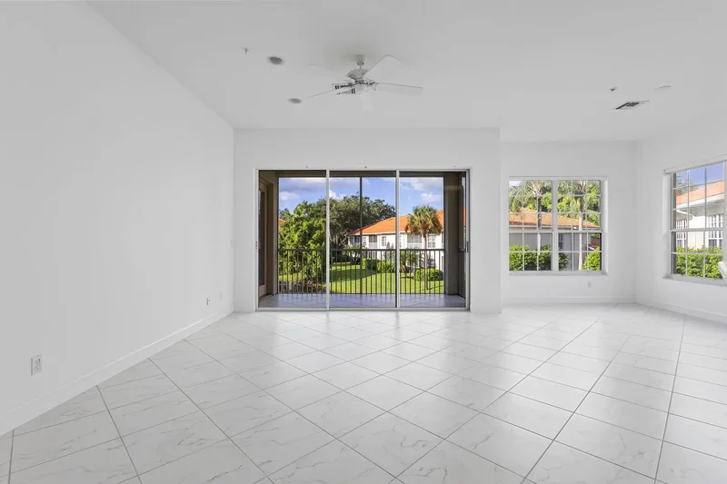 1319 Egrets Landing , 204, Naples, FL 34108, Naples, Florida, United States. - Photo 24