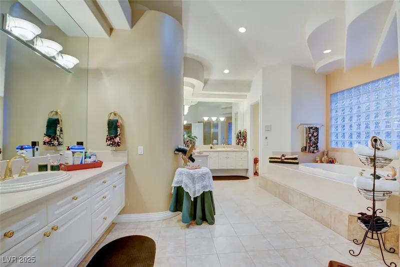 3008 Astoria Pines Circle, Las Vegas, Nevada, United States. - Photo 42