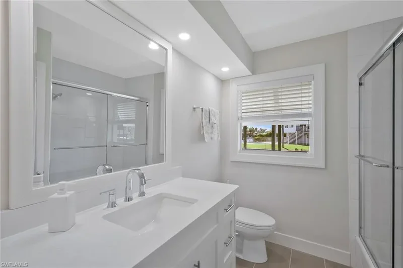 5596 Avenida Pescadora, Fort Myers Beach, Florida, United States. - Photo 39
