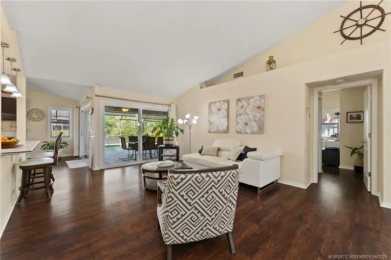 2210 NW 20th Avenue, Stuart, Florida, United States. - Photo 2