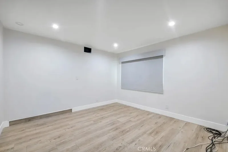 10122 Jovita Avenue, Los Angeles, California, United States. - Photo 25