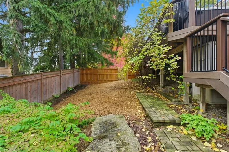 11 Mays Crescent, Waterdown, ON L0R 2H4, Hamilton, Ontario, Canada. - Photo 18