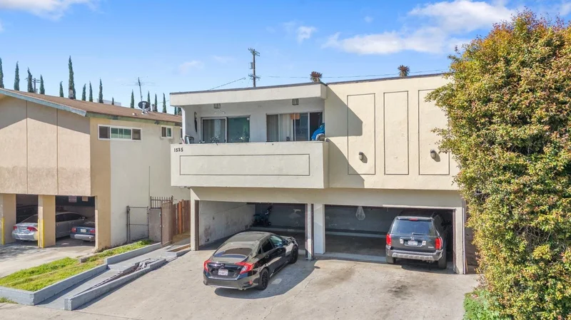1525 Armacost, Los Angeles, California, United States. - Photo 8