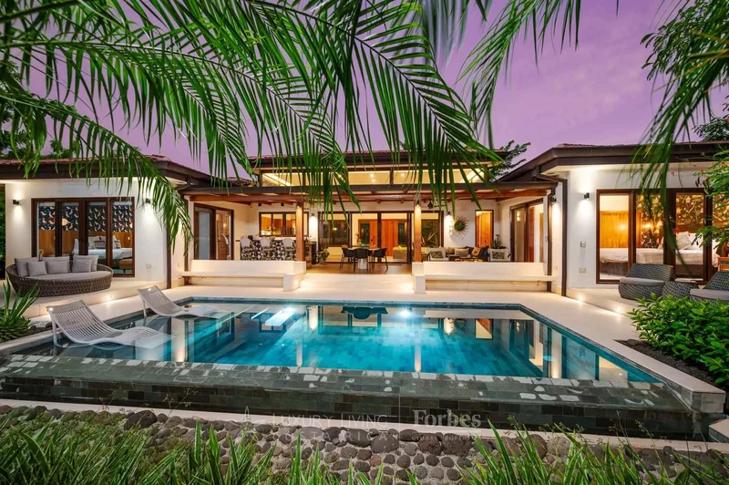 21100N - Casa Luminosa, Hacienda Pinilla