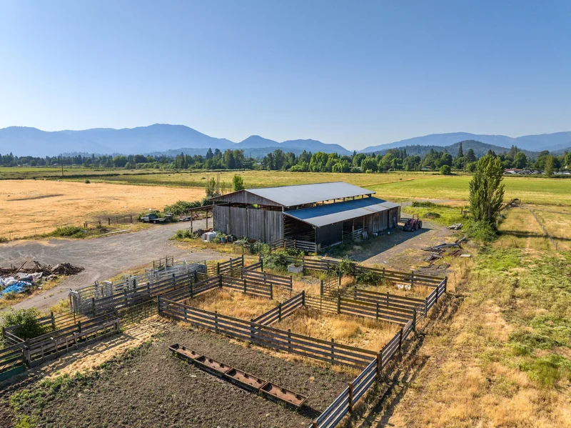 3290 Lower River, Grants Pass, OR, 97526, USA, Grants Pass, Oregon, United States. - Photo 22