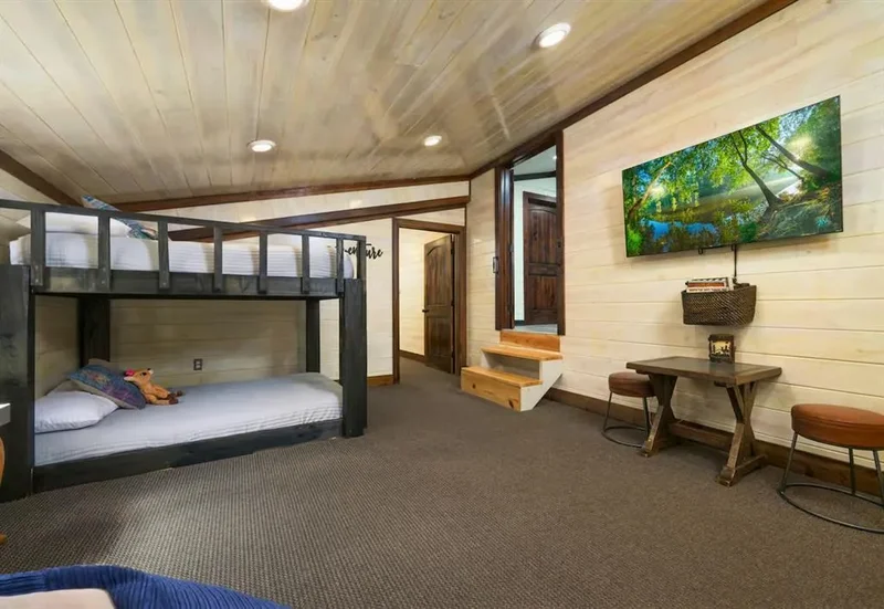 173 N Jones Ranch Road, Broken Bow, OK 74728, Broken Bow, Oklahoma, United States. - Photo 16