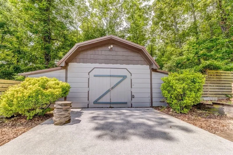400 RACE HORSE Drive, Summerville, GA 30747, Summerville, Georgia, United States. - Photo 74