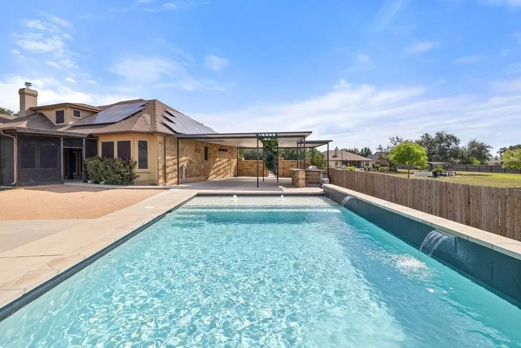 321 Sarahs LN, Liberty Hill, Texas, United States. - Photo 32