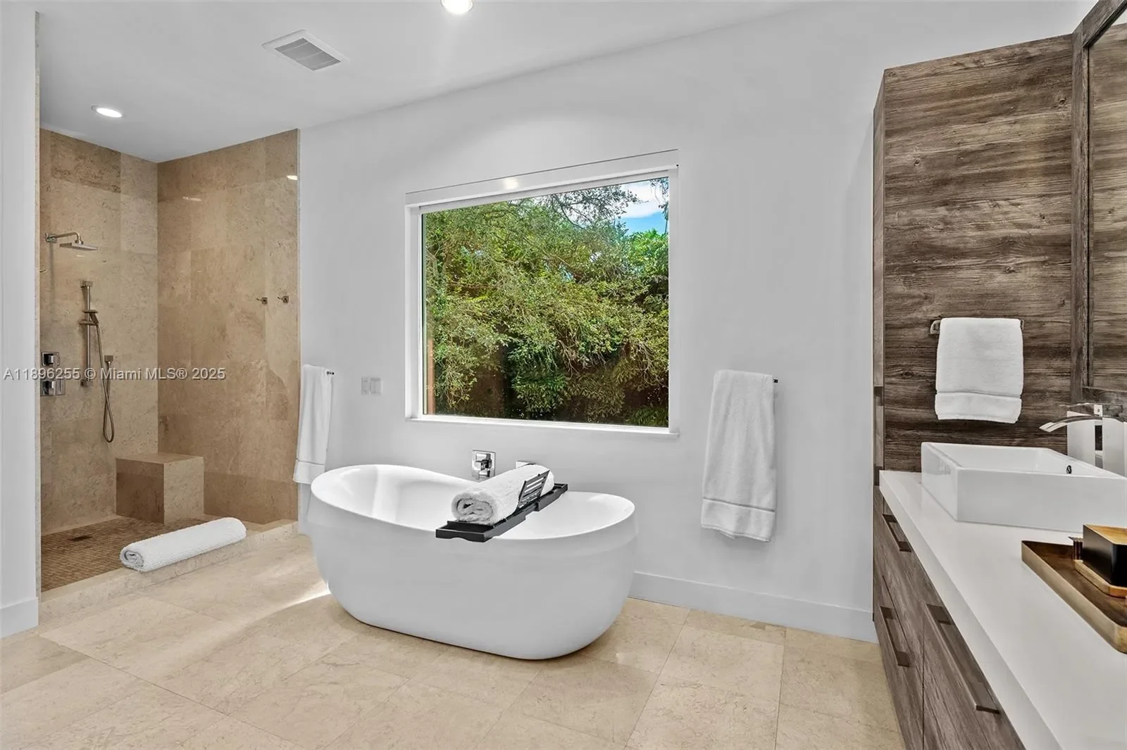 8923 Ludlam Rd., Coral Gables, Florida, United States. - Photo 29