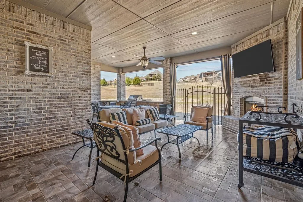 7756 Bella Milano Drive, Fort Worth, Texas, United States. - Photo 33