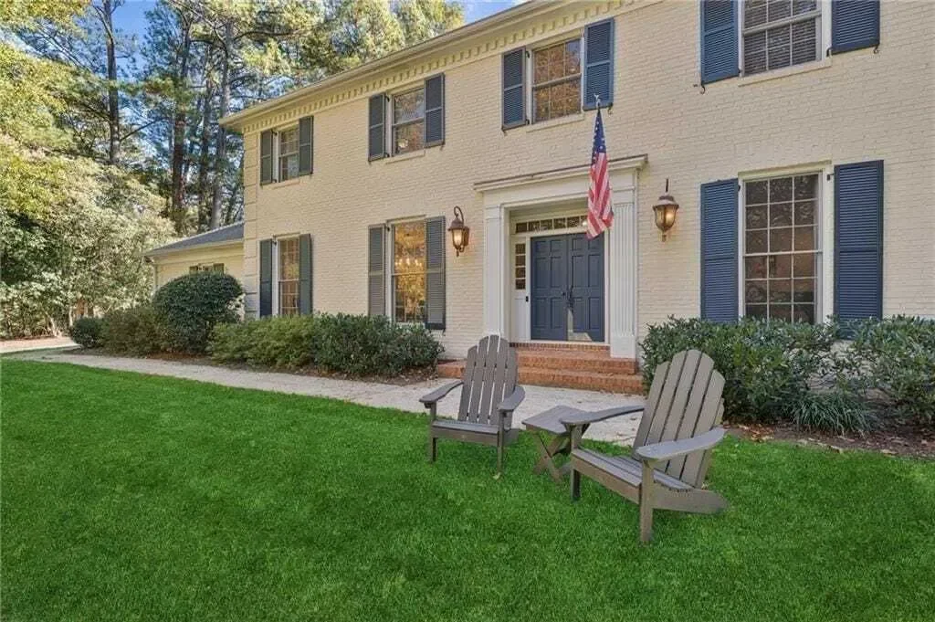 Exterior photo 12