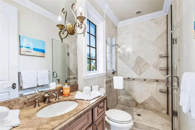 7  Pelican Dr, Fort Lauderdale, FL 33301, Fort Lauderdale, Florida, United States. - Photo 22