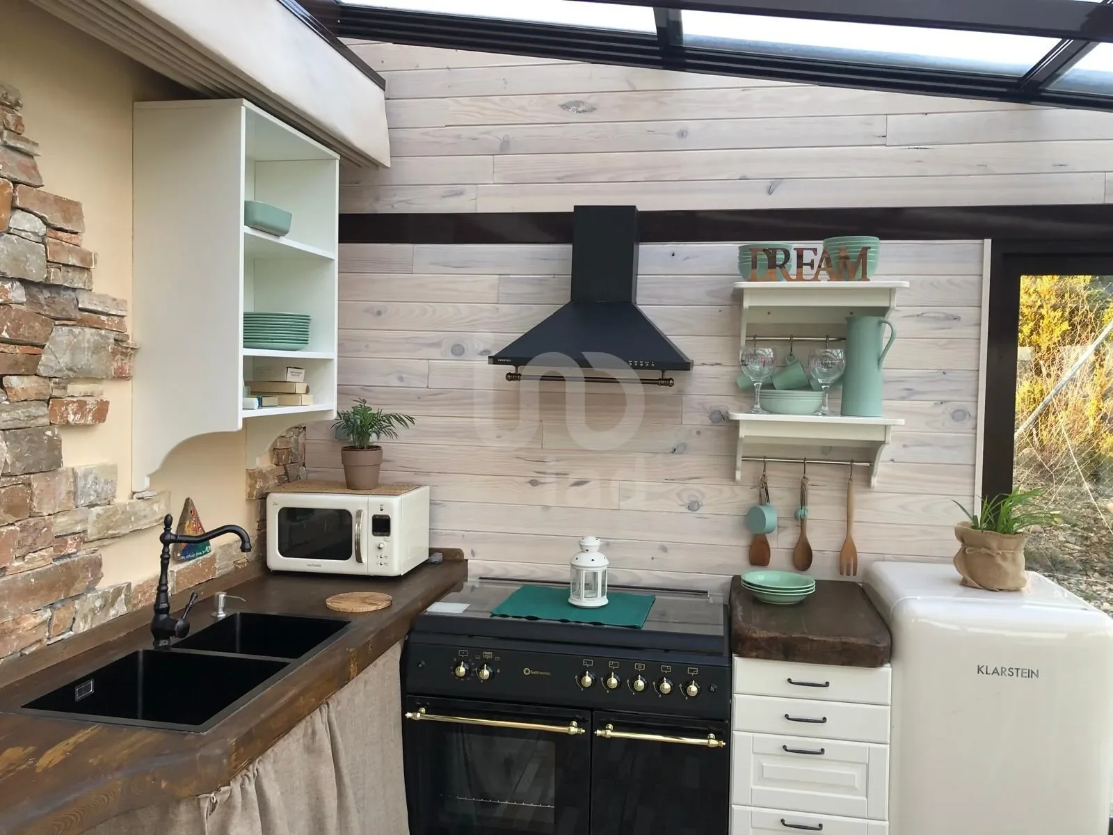 Gallery photo 3