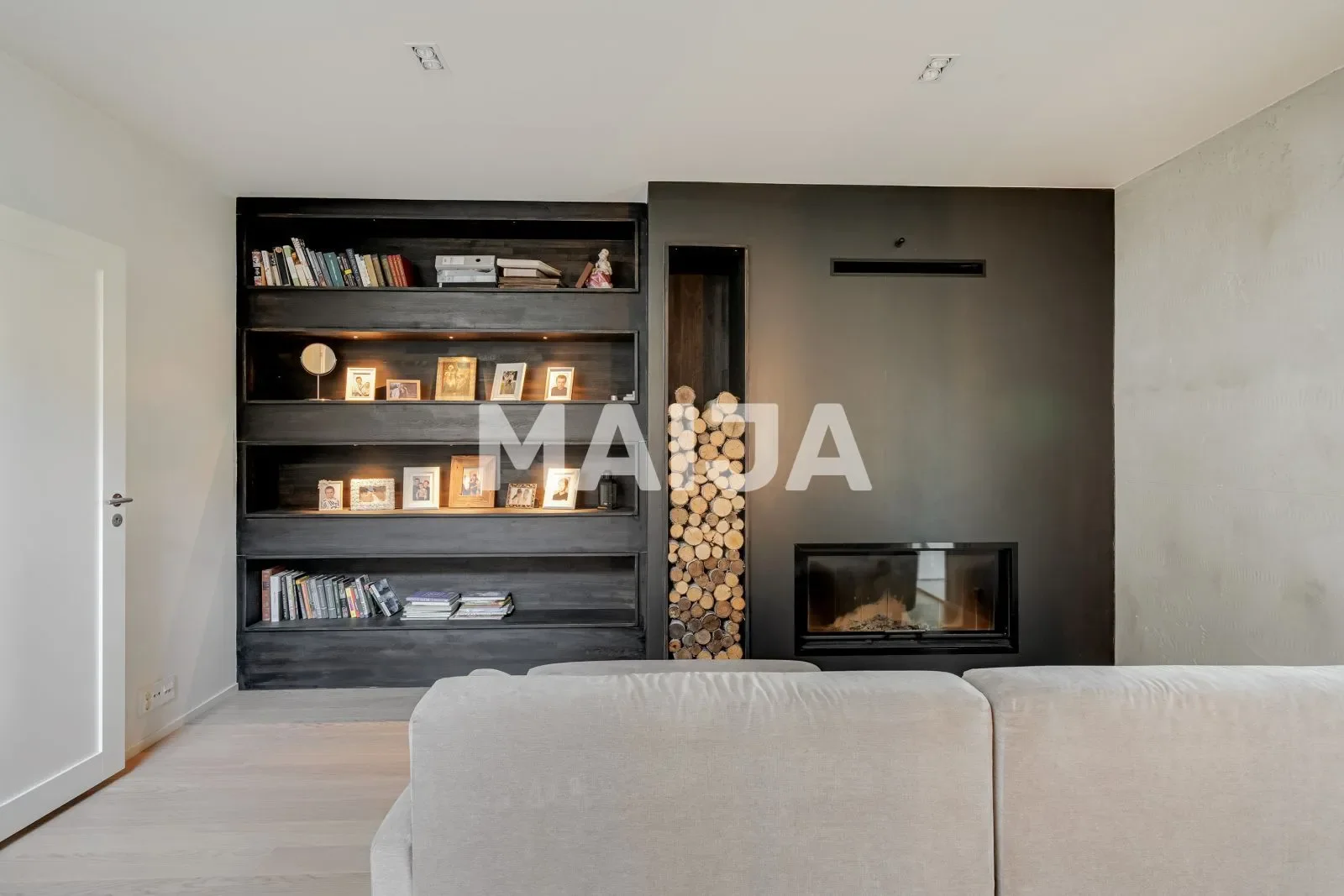 Gallery photo 8