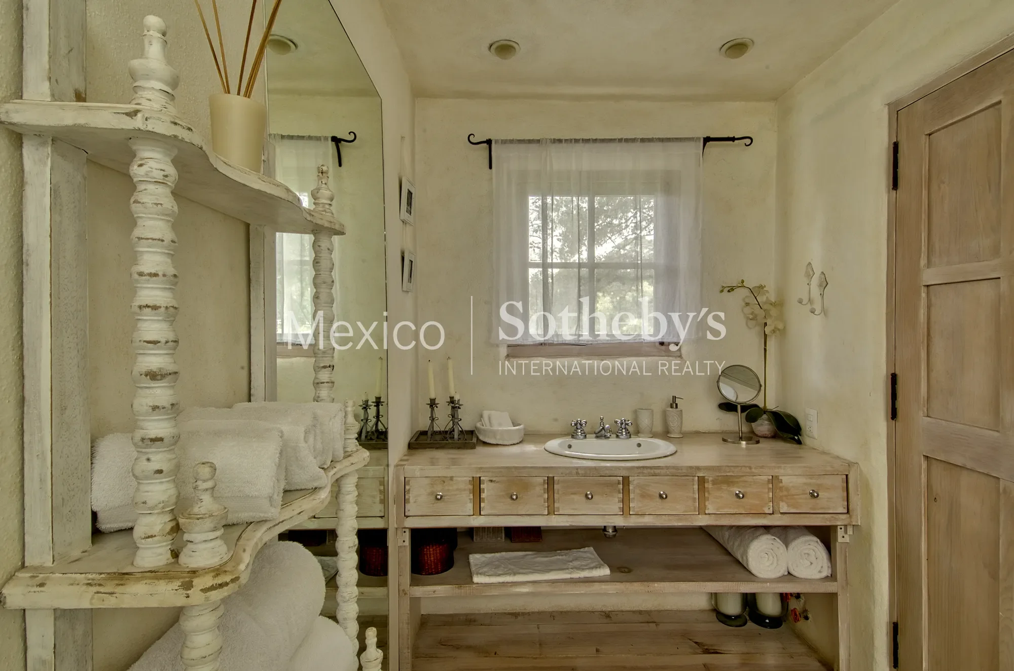 Gallery photo 11