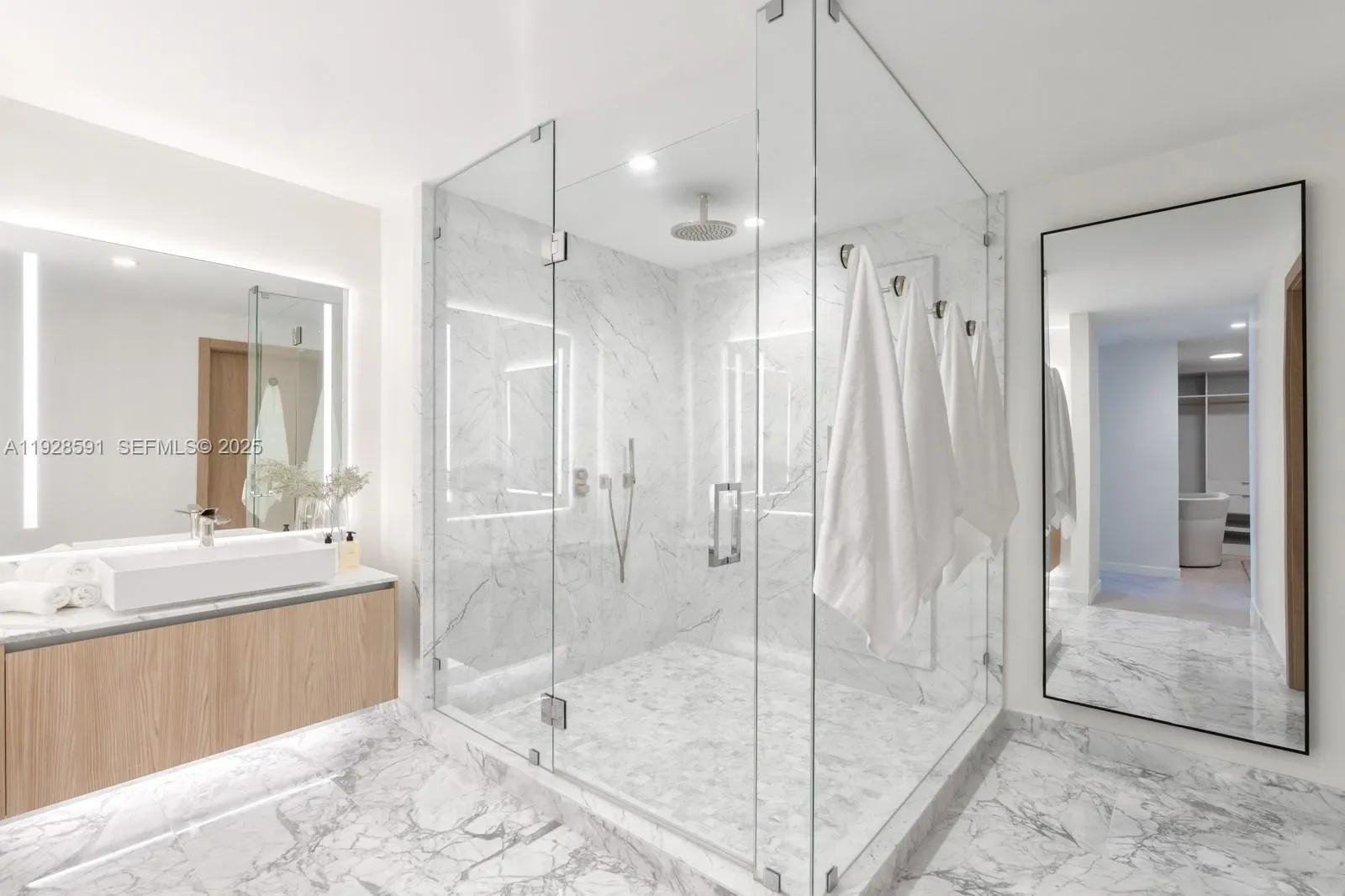 1135 103rd St, Bal Harbour, Florida, United States. - Photo 13