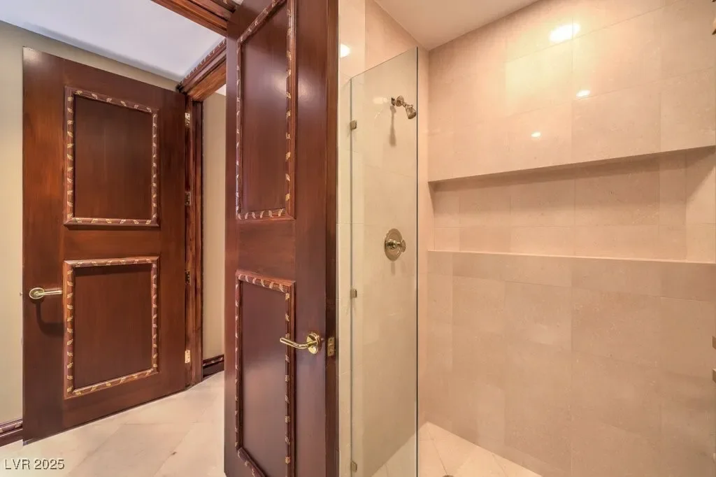 2877 Paradise Road 3302, Las Vegas, Nevada, United States. - Photo 36
