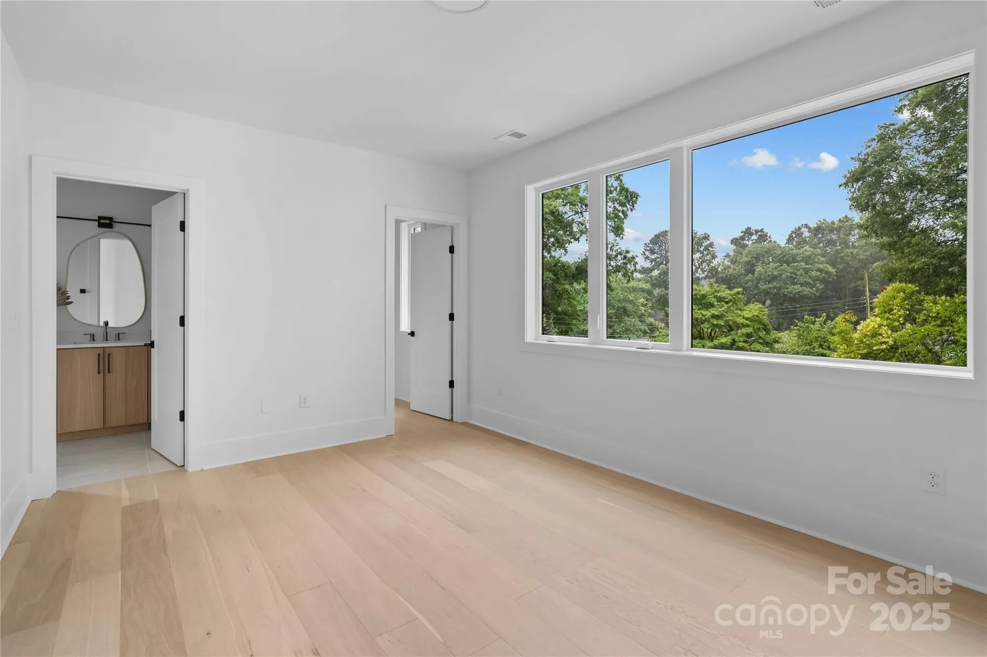 Gallery photo 10