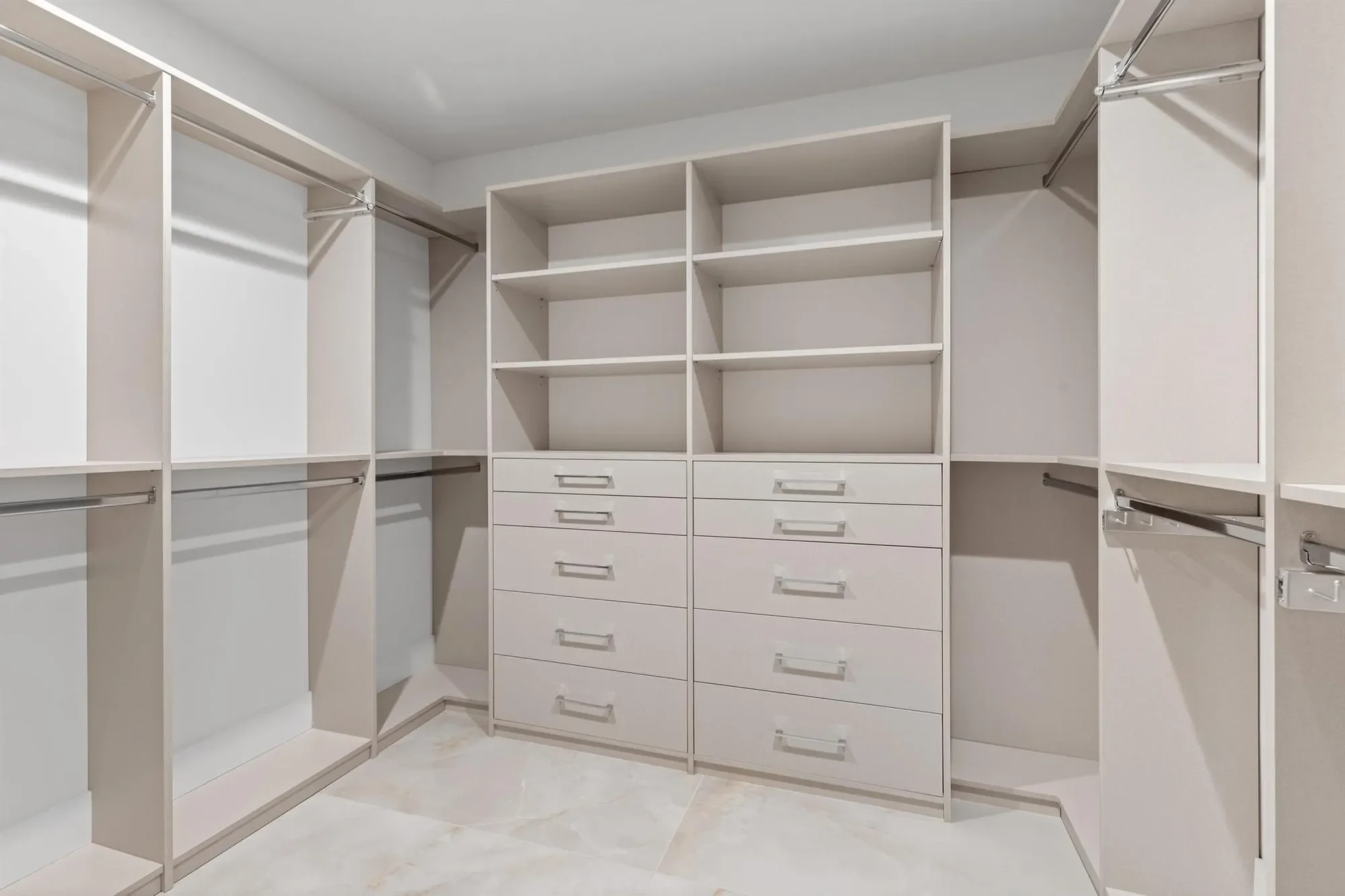 475 E Royal Palm Road, Boca Raton, Florida, United States. - Photo 18