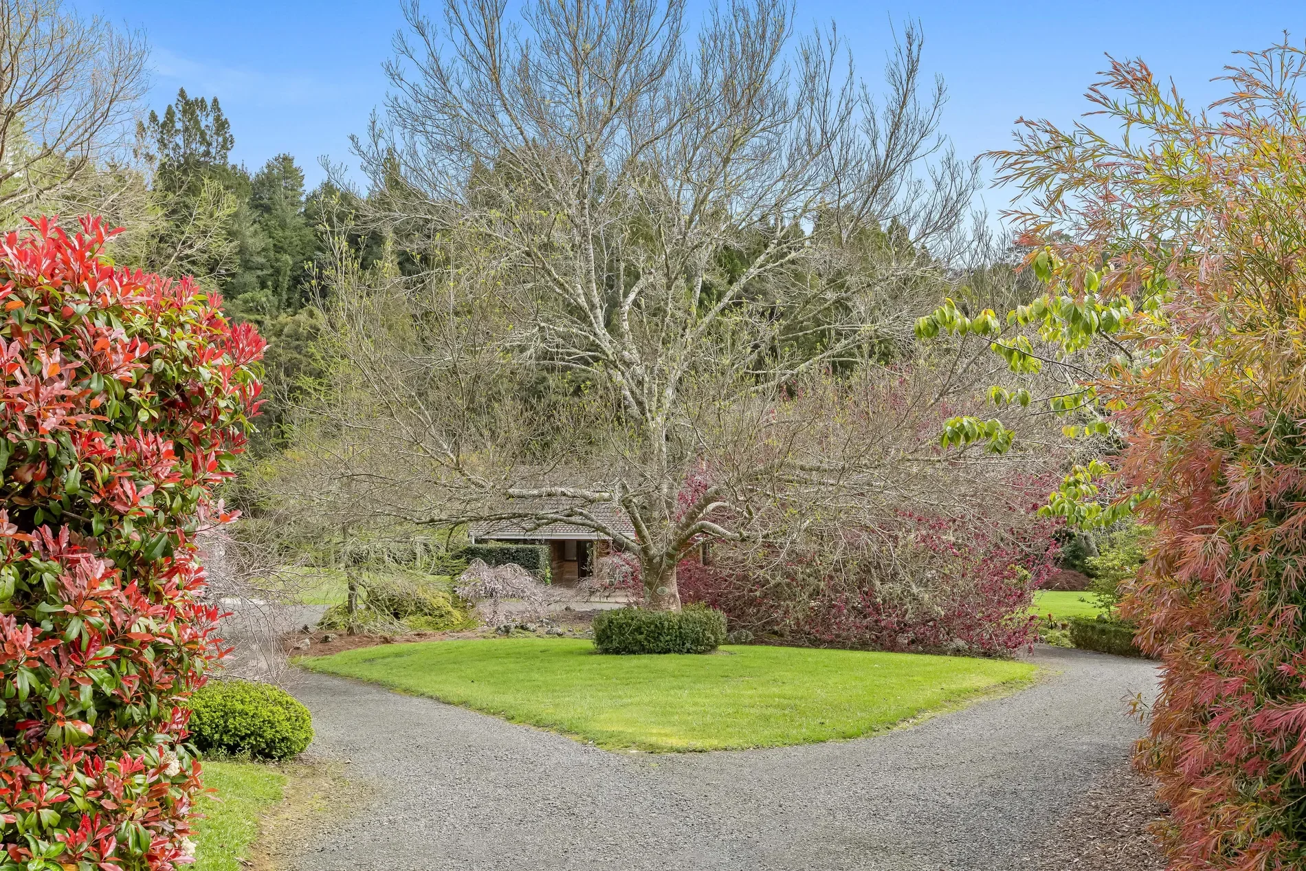 Exterior photo 7