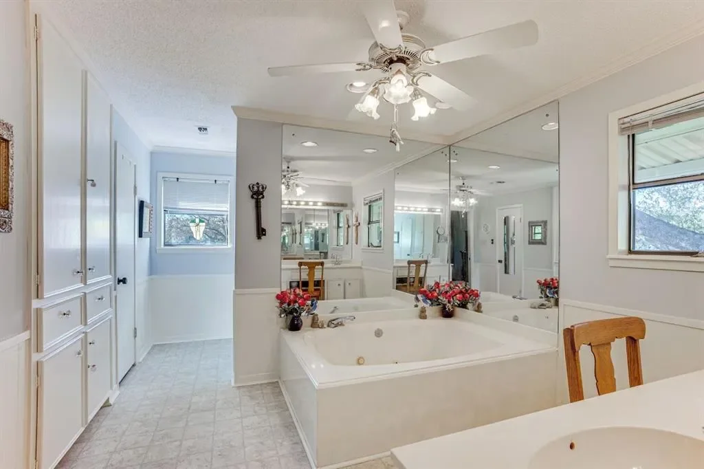 601 E Collard Street, Madisonville, Texas, United States. - Photo 17