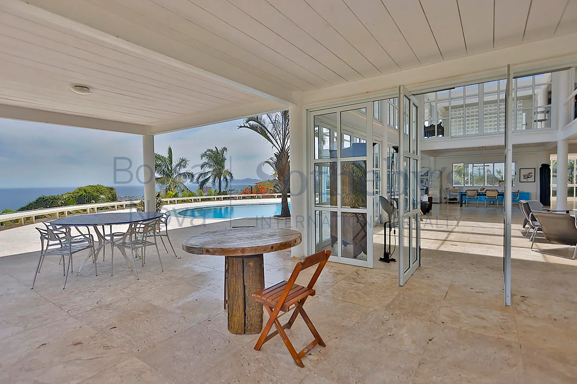 Exterior photo 10