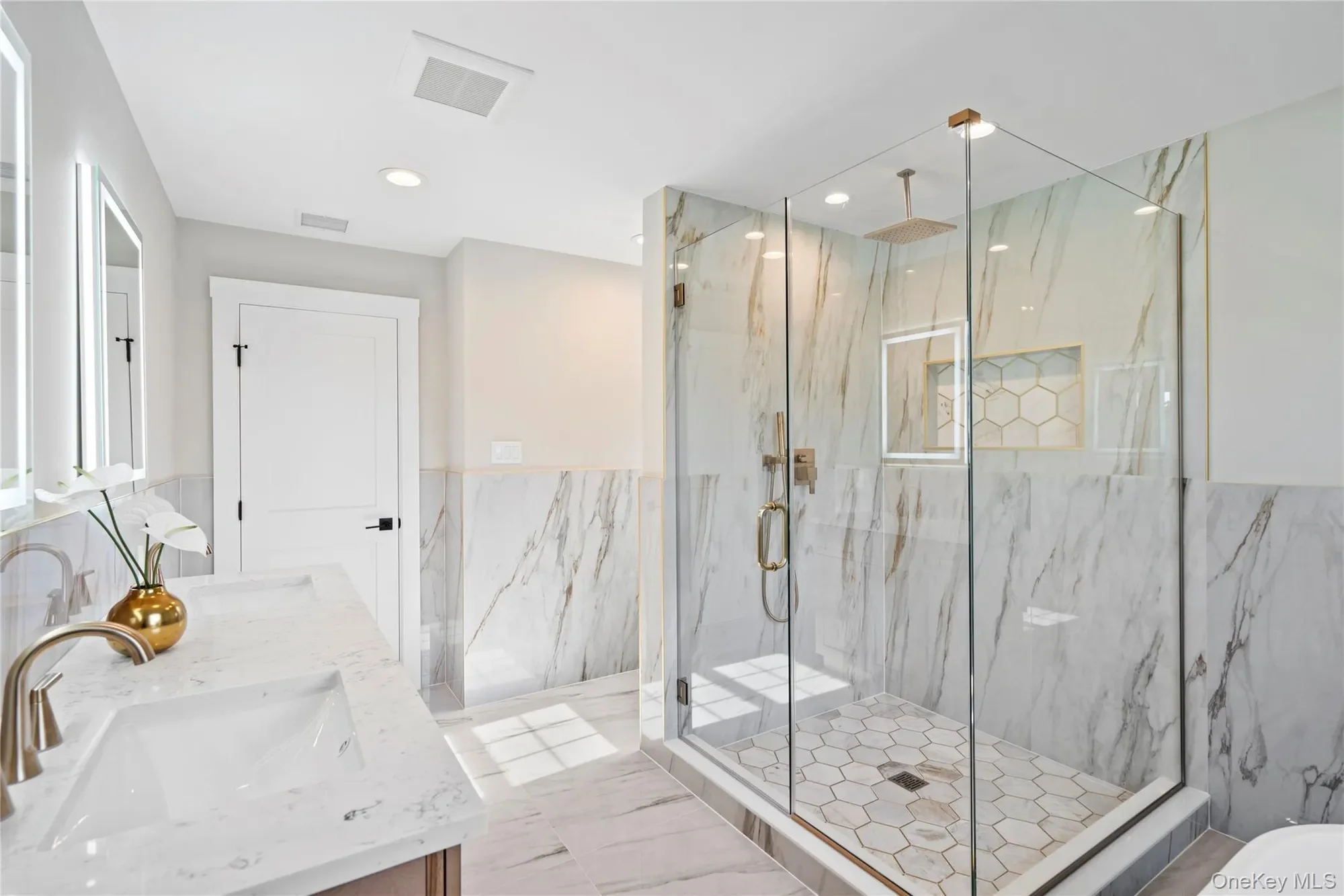 Gallery photo 3