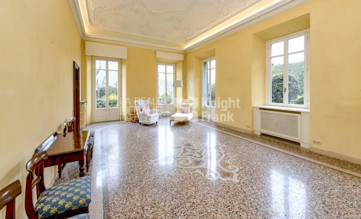 Gallery photo 1