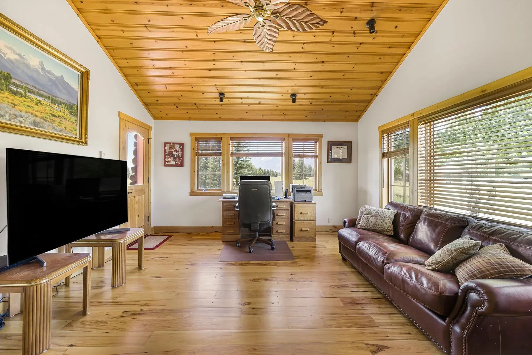 450 E Oatgrass Road , Jackson, WY 83001, Jackson, Wyoming, United States. - Photo 43
