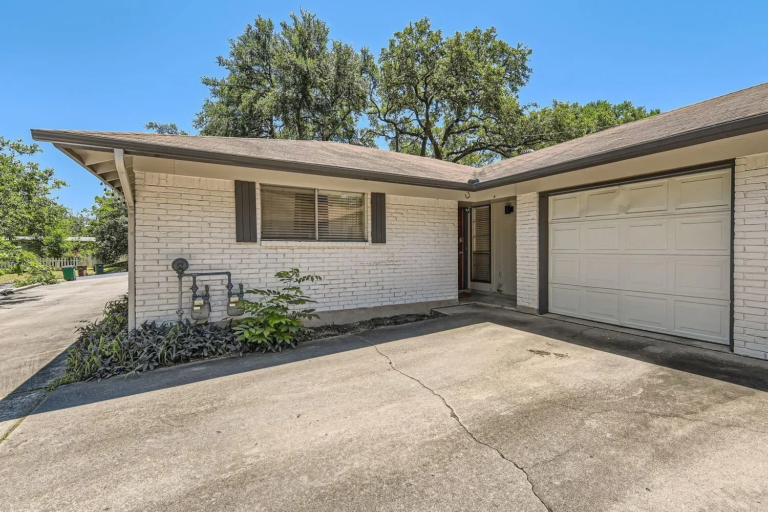 3404 South Oak DR, Austin, Texas, United States. - Photo 3