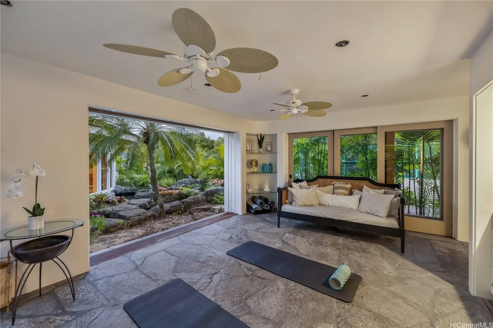 4745 Aukai Avenue, Honolulu, HI 96816, Honolulu, Hawaii, United States. - Photo 9