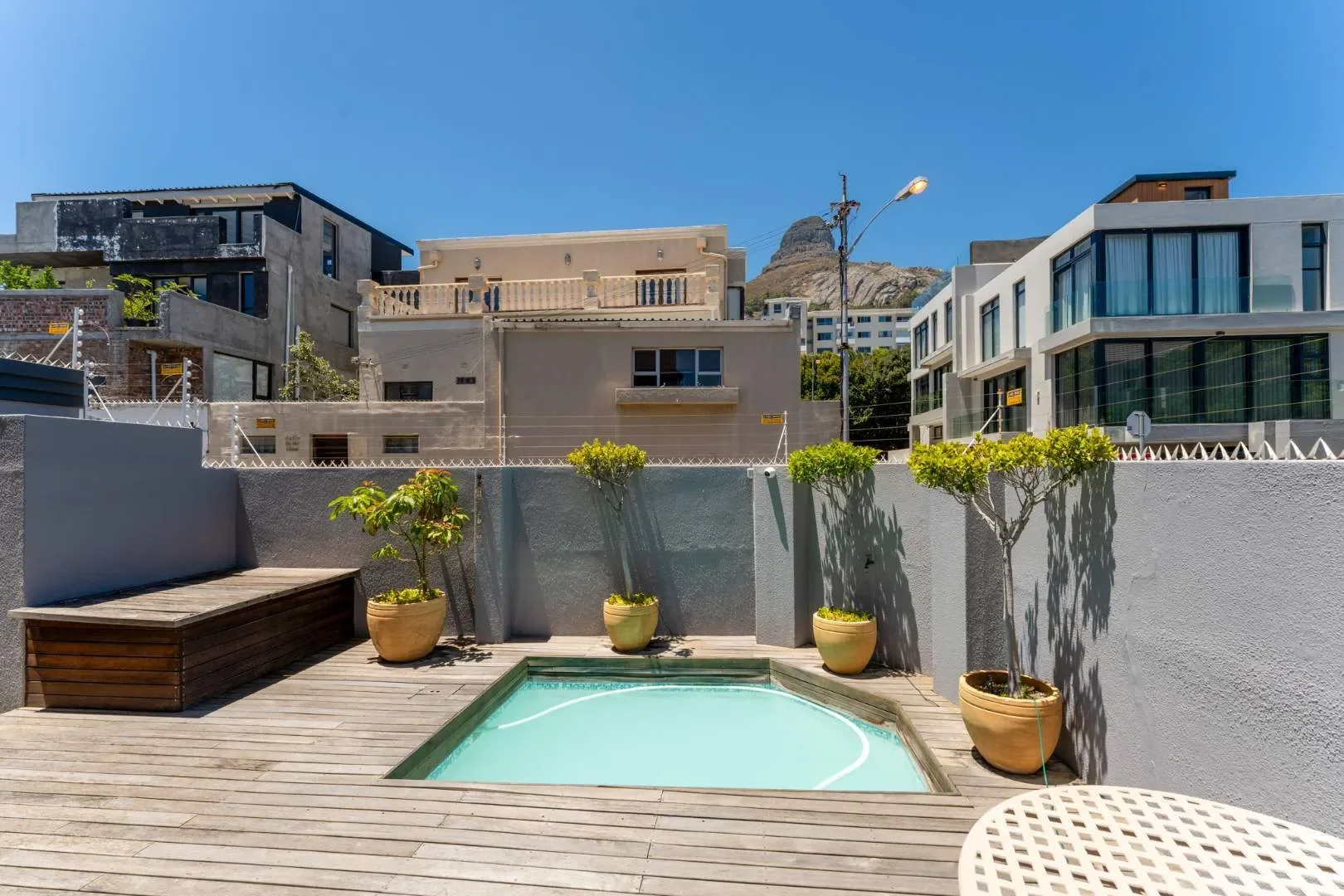 Exterior photo 11